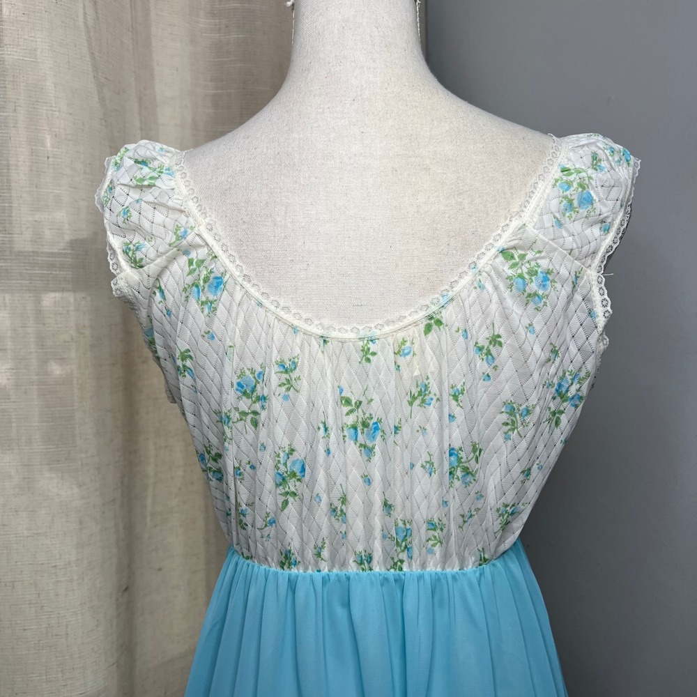 70s Vintage Beverly Floral Nightgown House Dress Powder Blue Women's Small - Picture 9 of 11